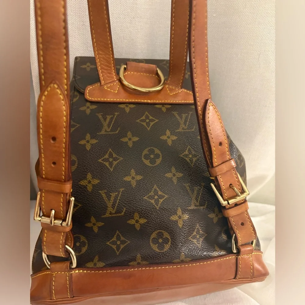 Louis Vuitton 1999 Montsouris PM Backpack Vintage Monogram Like New w/ Box